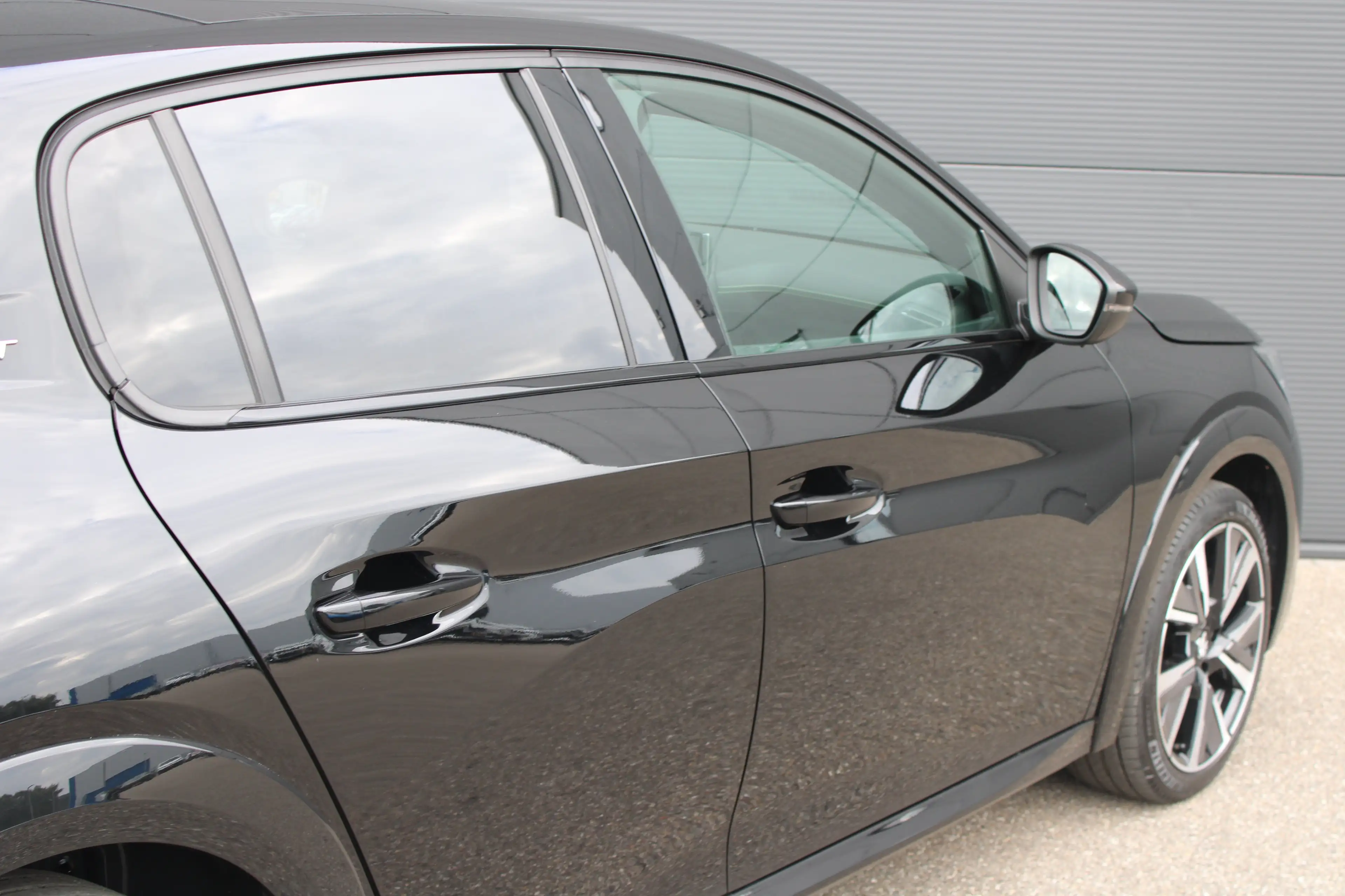Peugeot 208 1.2 PureTech 130pk EAT8 GT | Automaat | Panoramada — photo 10