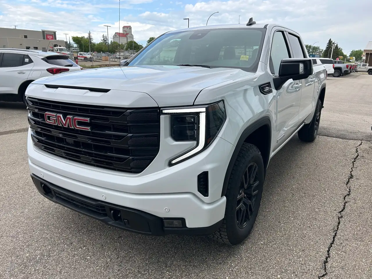 GMC Sierra 1500 снимка GMC Sierra 1500