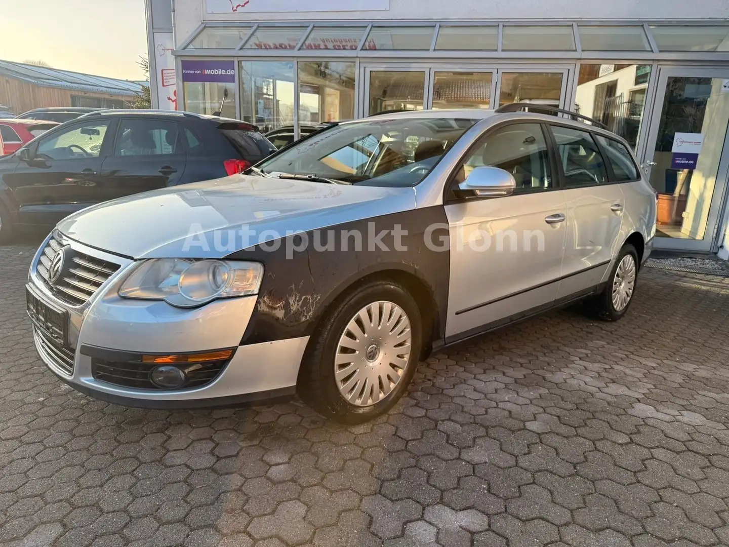 Volkswagen Passat Variant Passat 2.0 DSG Variant Trendline Silber - 2