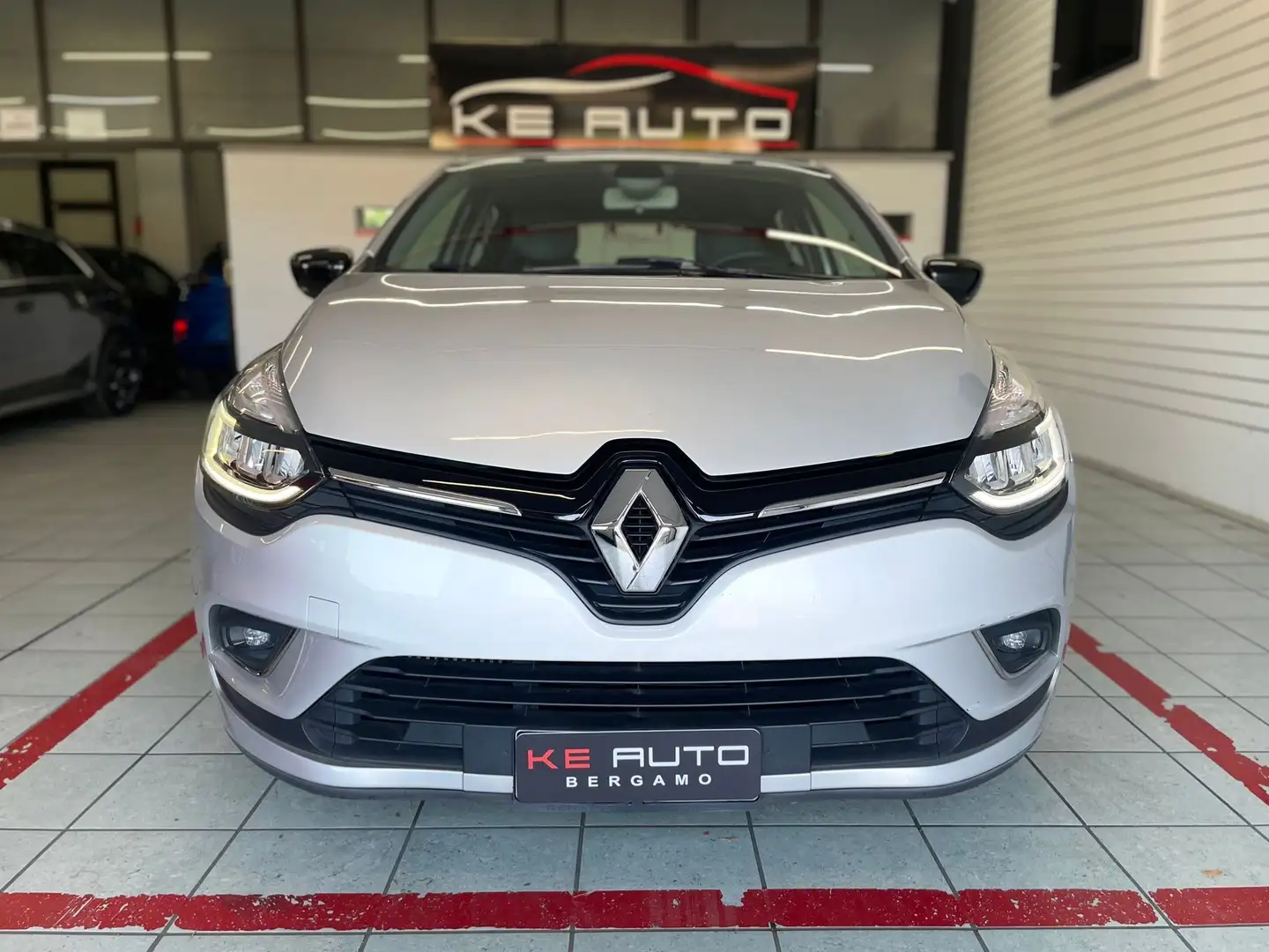 Renault Clio CIV 2017 0.9 tce Moschino Intens 90cv Argent - 2