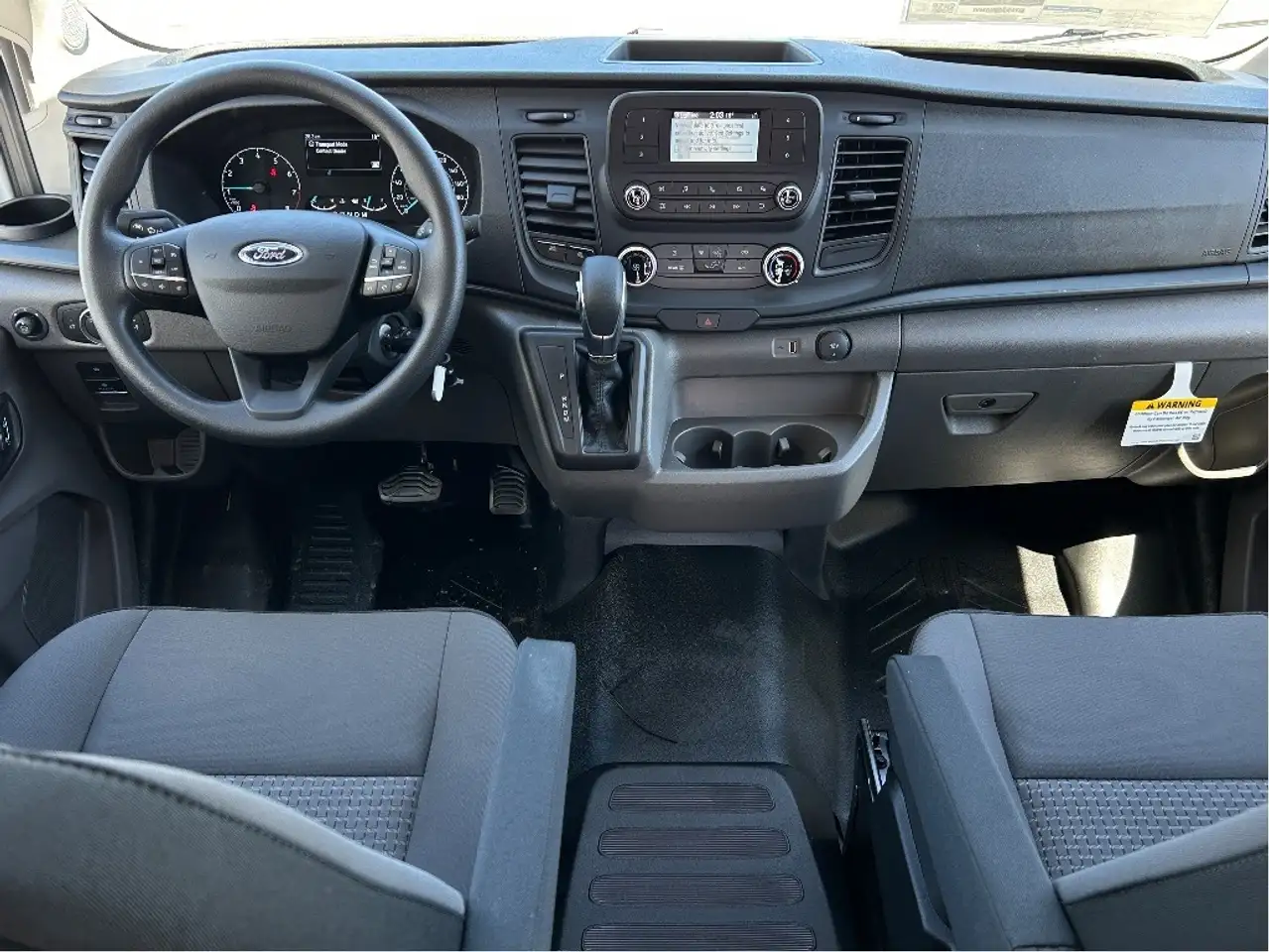Ford Transit Cargo Van снимка Ford Transit Cargo Van