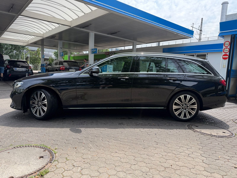 Mercedes-Benz E 220 E T-Modell E 220 d-VOLLAUSSTATUNG!!!! — photo 2