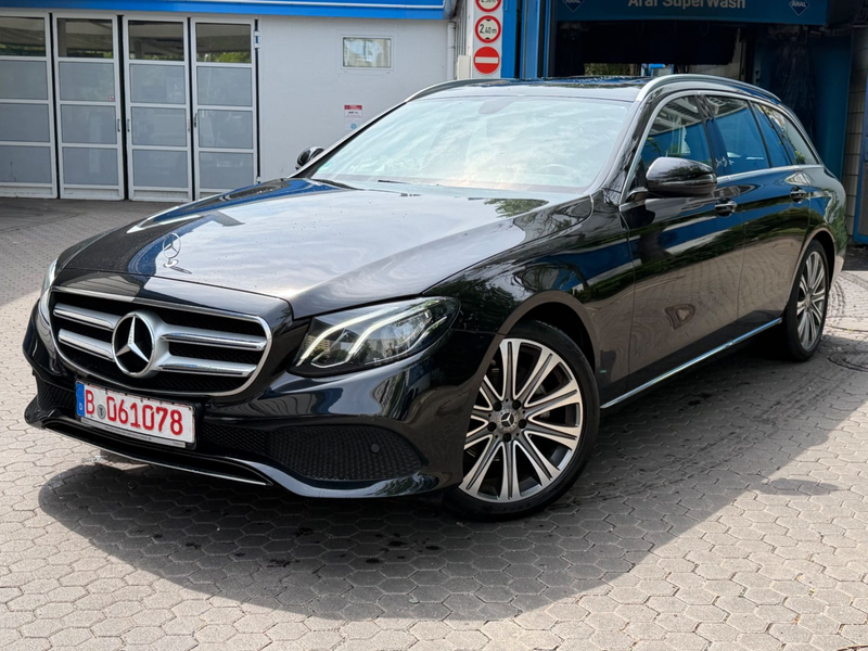 Mercedes-Benz E 220 E T-Modell E 220 d-VOLLAUSSTATUNG!!!!