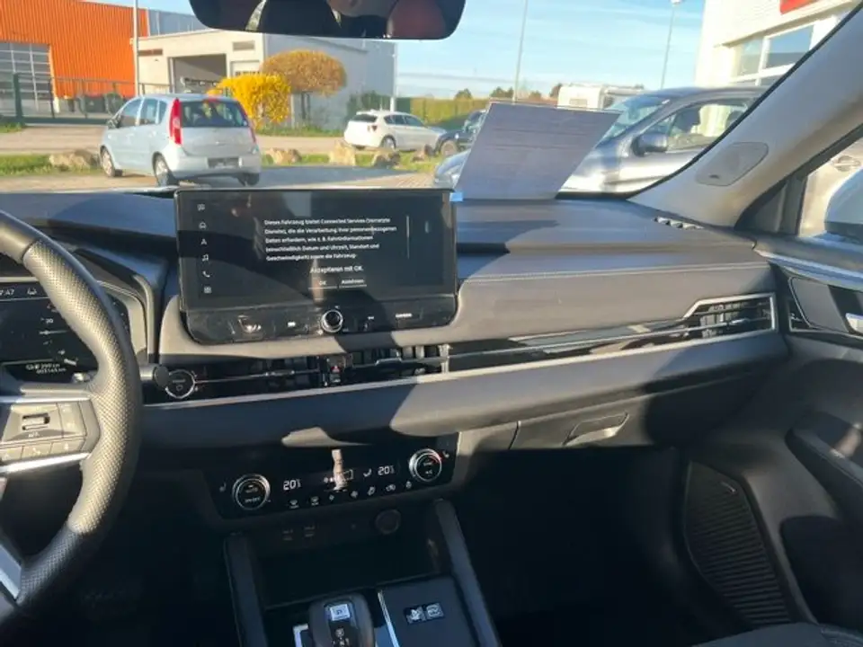 Mitsubishi Outlander 2,4 4WD Invite 220V AT 25 – Bild 9