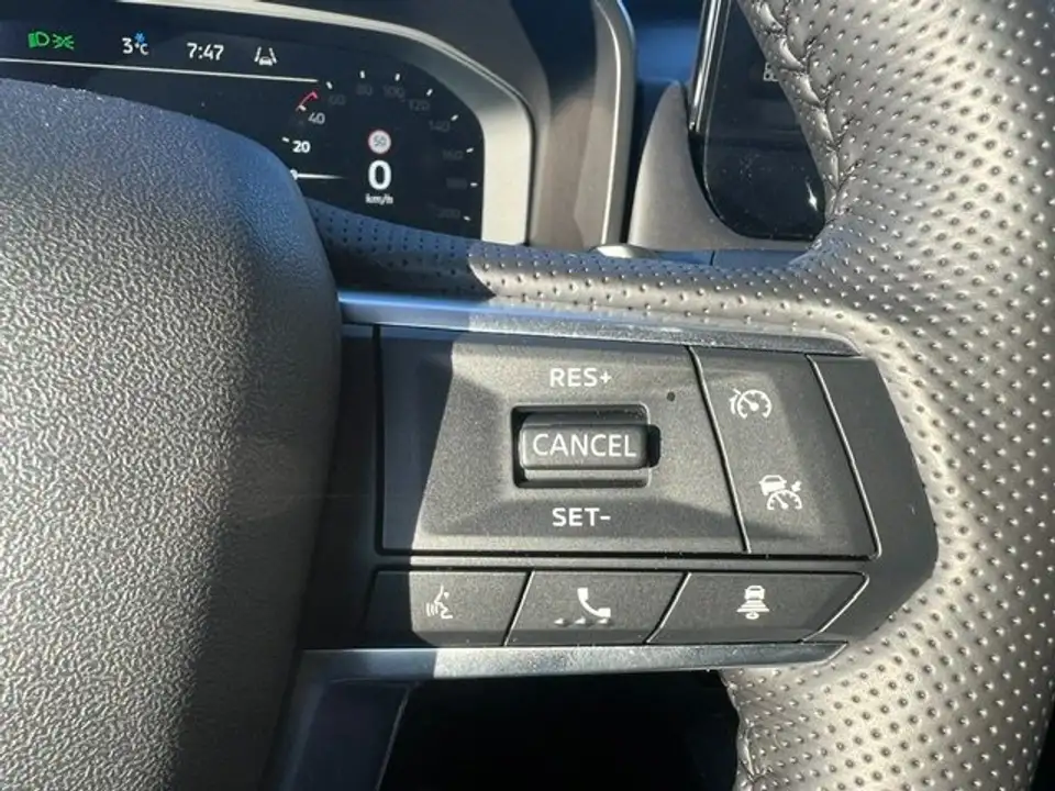 Mitsubishi Outlander 2,4 4WD Invite 220V AT 25 – Bild 12