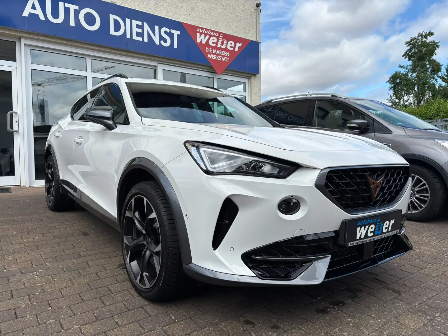 CUPRA Formentor VZ e-Hybrid*KAM*SUPERSPORTLENK.*MEMO-Sit*NAV*CARPL Blanc - 1