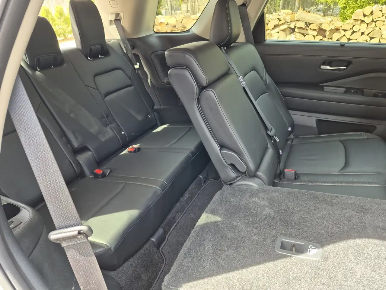 Nissan Pathfinder снимка Nissan Pathfinder