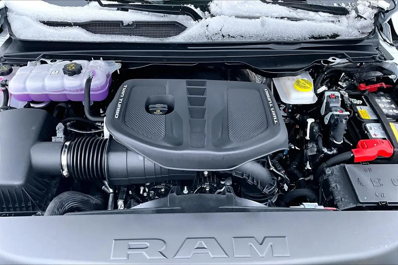 RAM 1500 снимка RAM 1500