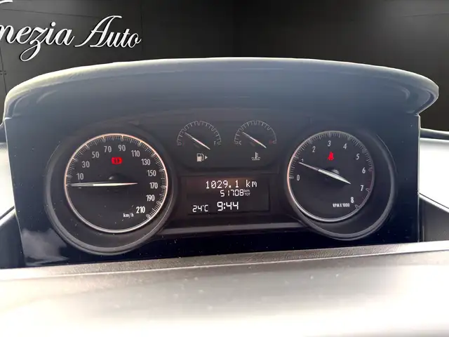 Lancia Ypsilon view 11
