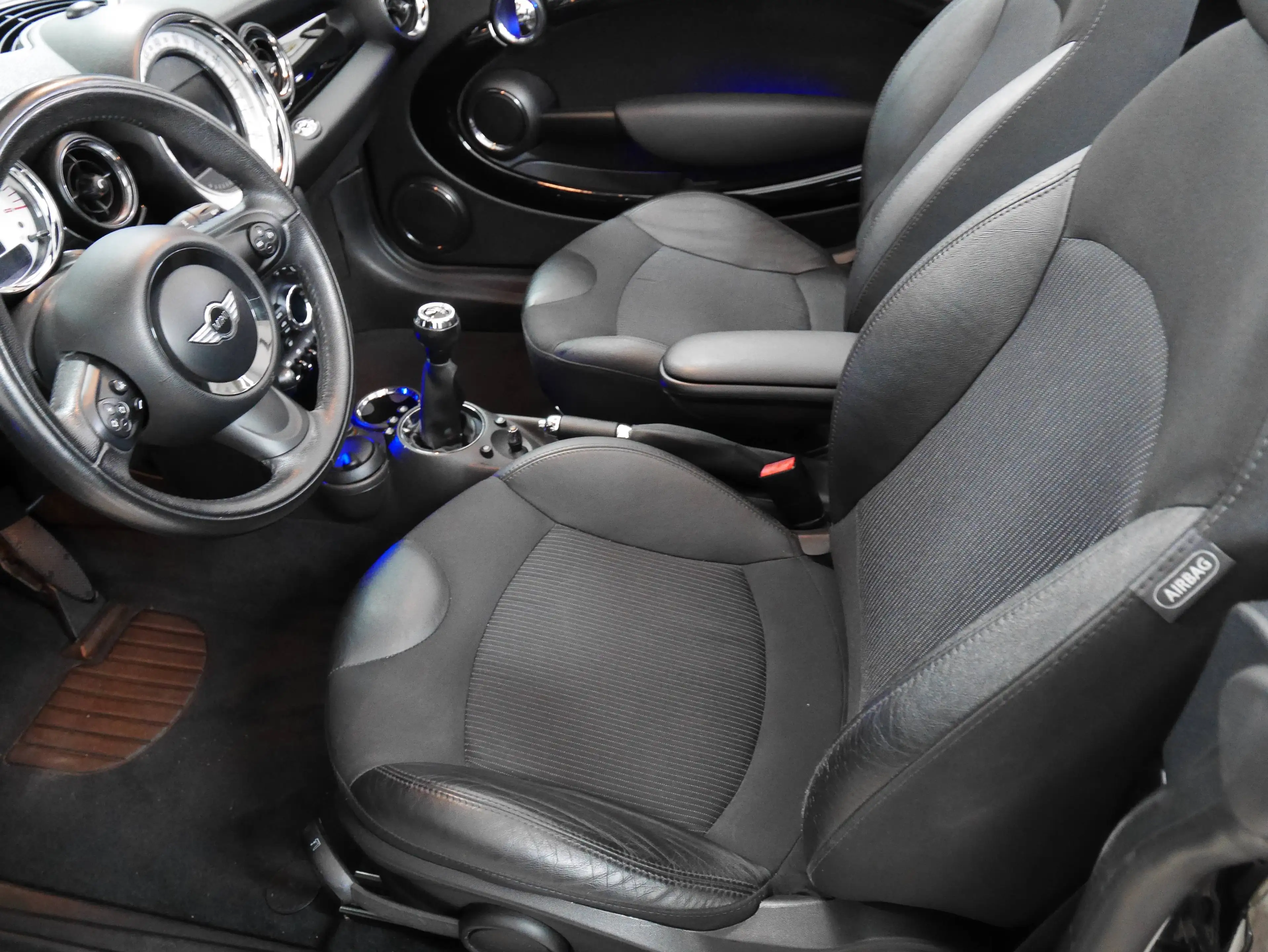 MINI Cooper Cabrio GARAGE,2Hd.iced chocolate,CHILI,1J.GARANTIE — photo 4