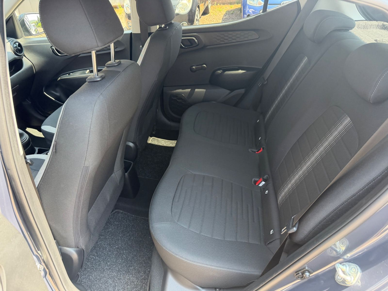 Hyundai i10 Edition 30 — photo 15