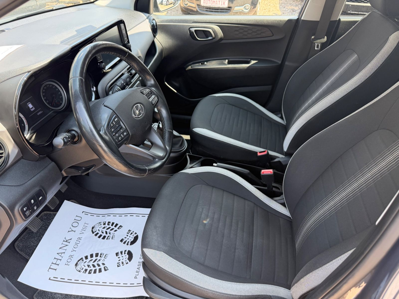 Hyundai i10 Edition 30 — photo 8