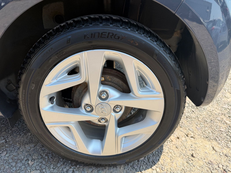 Hyundai i10 Edition 30 — photo 16