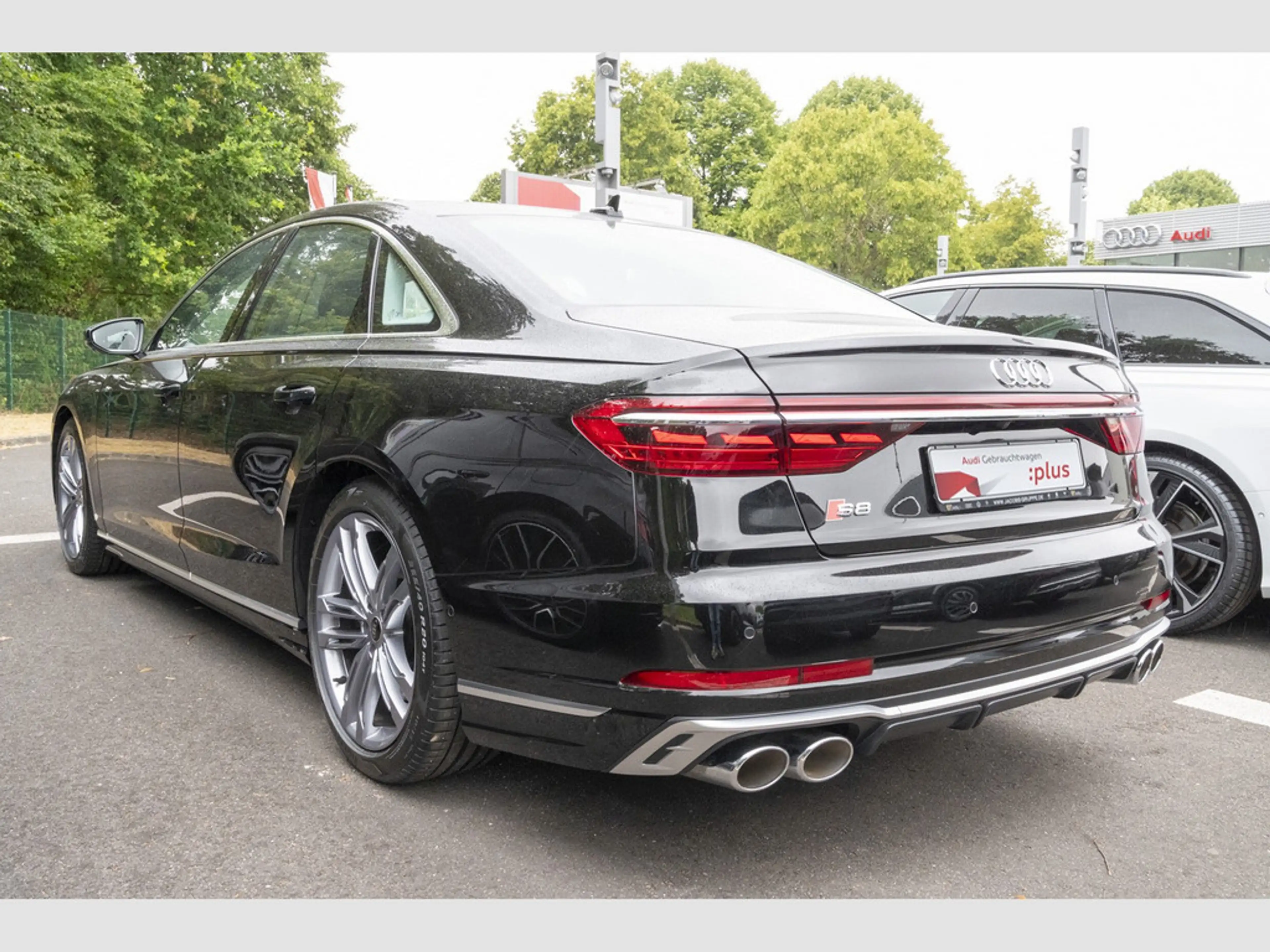 Audi S8 4.0 TFSI quattro Matrix/B&O/Navi Plus/Top View/Sitzbelüftung+Massag — photo 5
