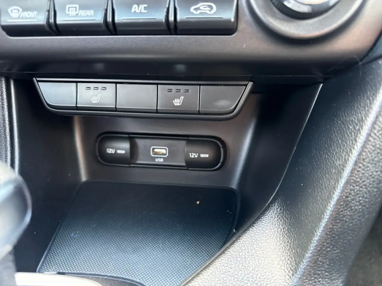 Kia Sportage снимка Kia Sportage