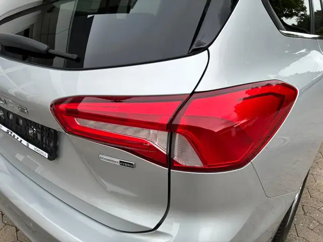 Ford Focus view 6