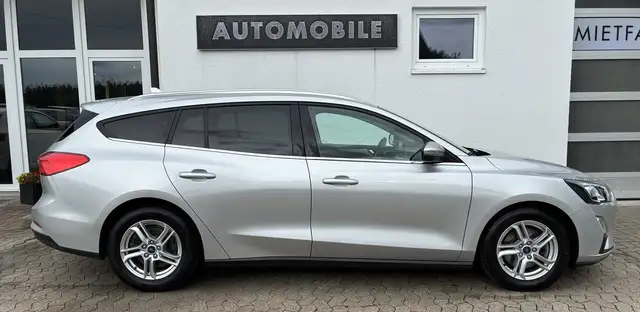 Ford Focus view 7