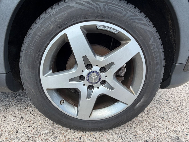 Mercedes-Benz GLA 200 AMG LINE — photo 10