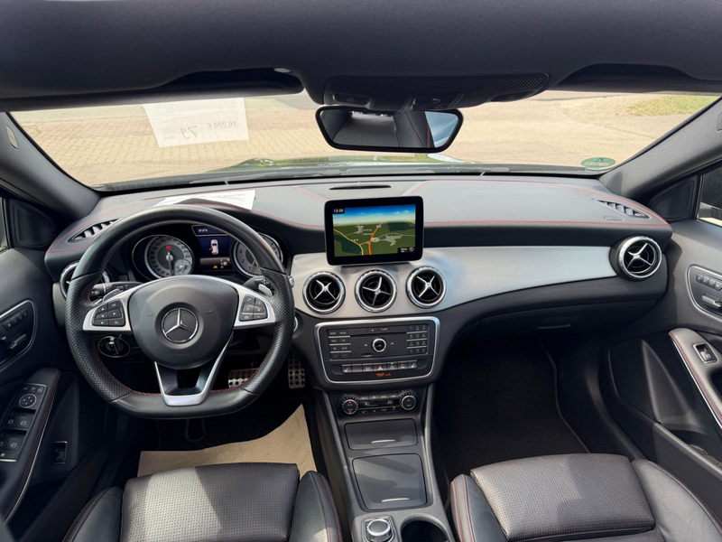 Mercedes-Benz GLA 200 AMG LINE — photo 15
