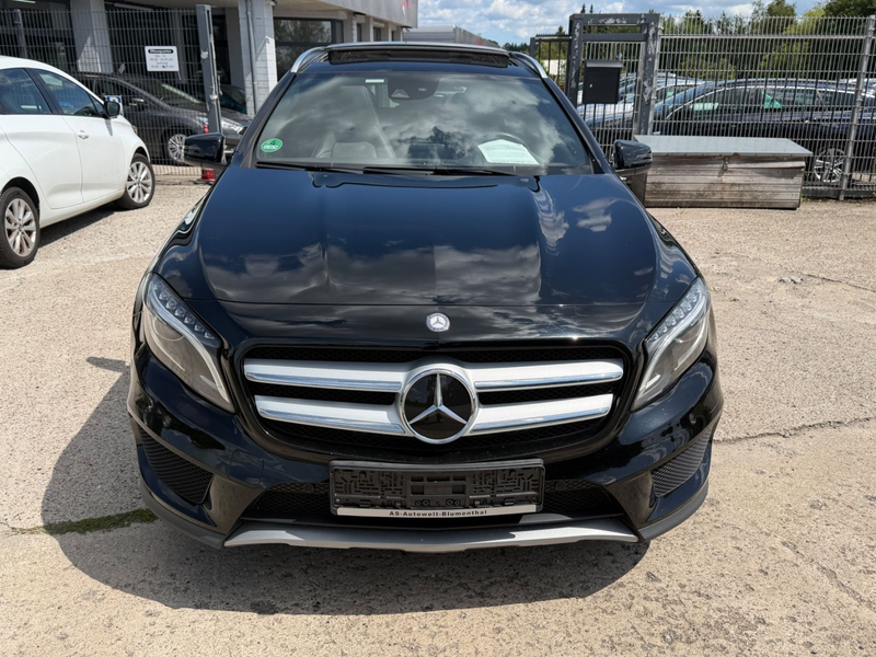 Mercedes-Benz GLA 200 AMG LINE — photo 2