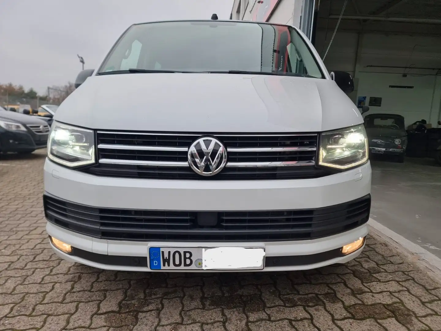 Volkswagen T6 Multivan "Sport-Edition"/ Neuer Motor VW/Lede Weiß - 2