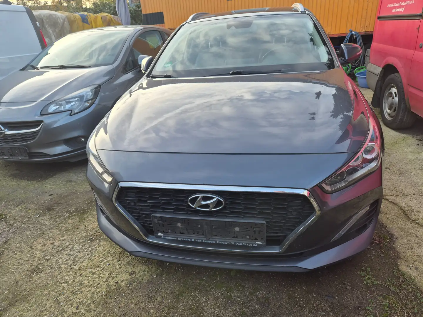 Hyundai i30 Select Grau - 1