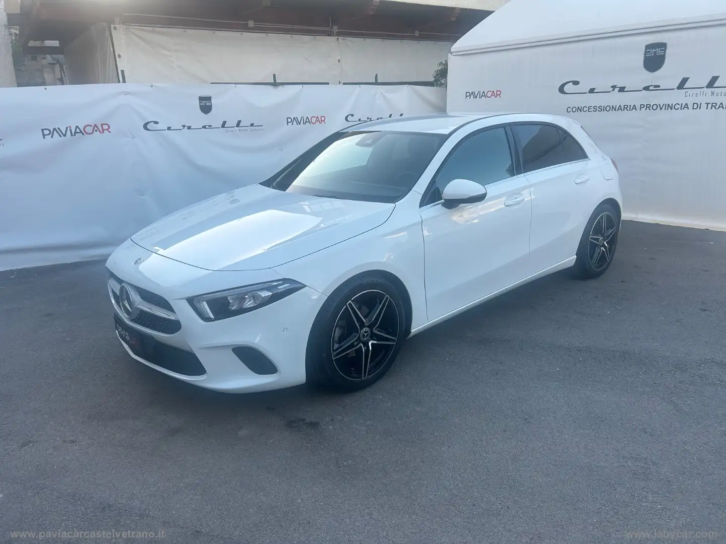 Mercedes-Benz A 180 A 180 d Automatic Premium Weiß - 2