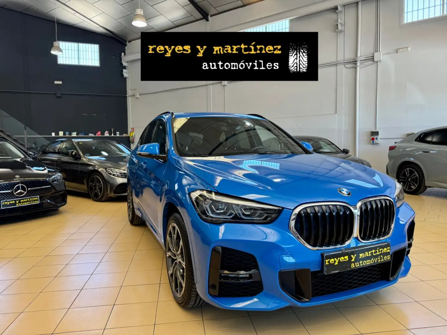 BMW X1 sDrive 20iA Azul - 2