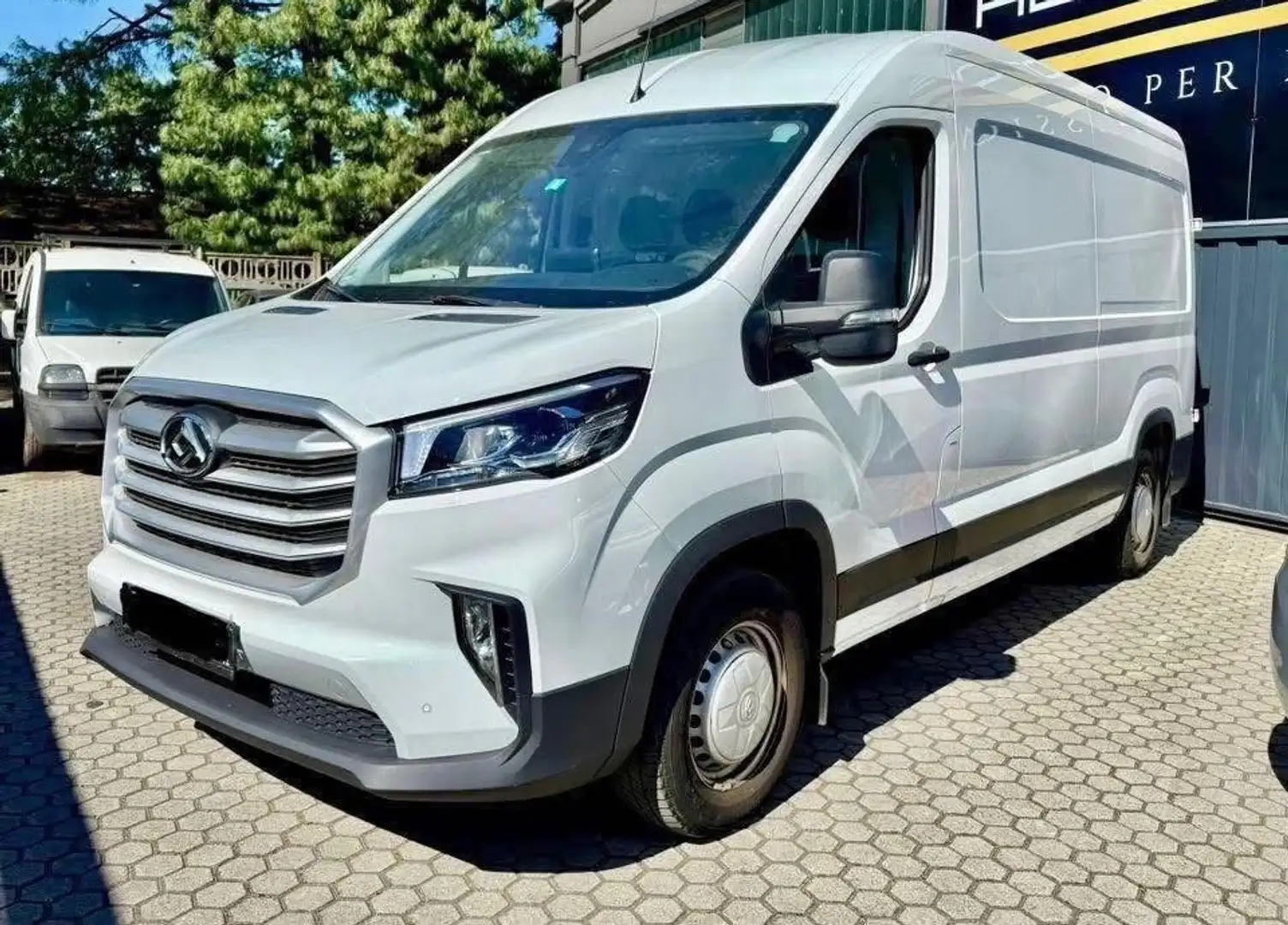 Maxus Deliver 9 MAXUS DELIVER 9 2.0 EURO 6D FUL OPTIONAL Bianco - 1