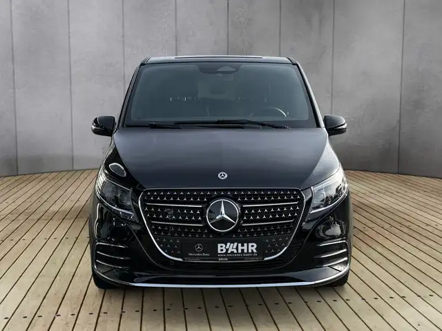 Mercedes-Benz V 300 view 7