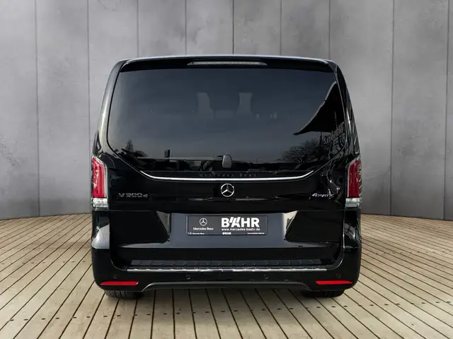 Mercedes-Benz V 300 view 8