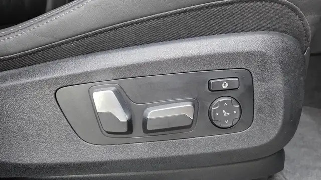 BMW X5 view 30