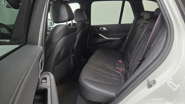 BMW X5 view 14