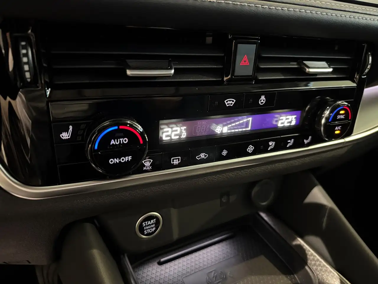 Nissan Qashqai MHEV 158 CV Xtronic N-Connecta - TETTO - WINTER 16
