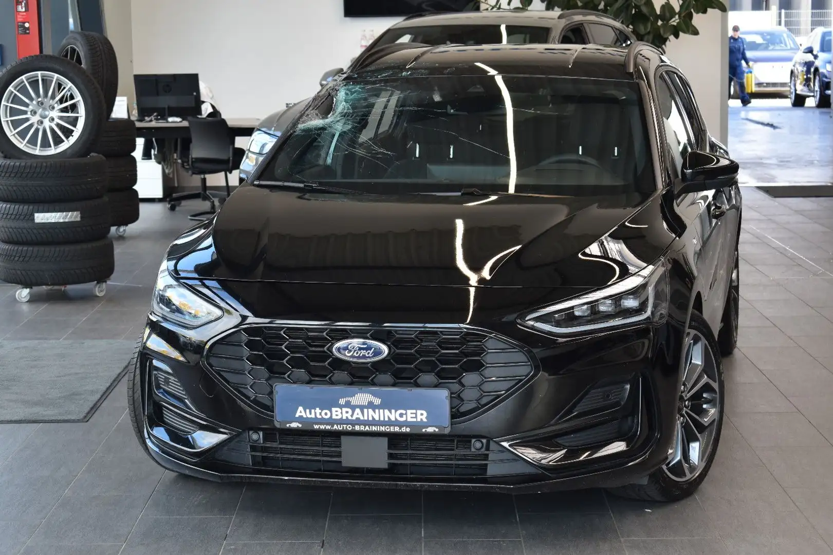 Ford Focus Turnier 1.5TDCi Aut. ST-Line X Matrix~HUD Noir - 1