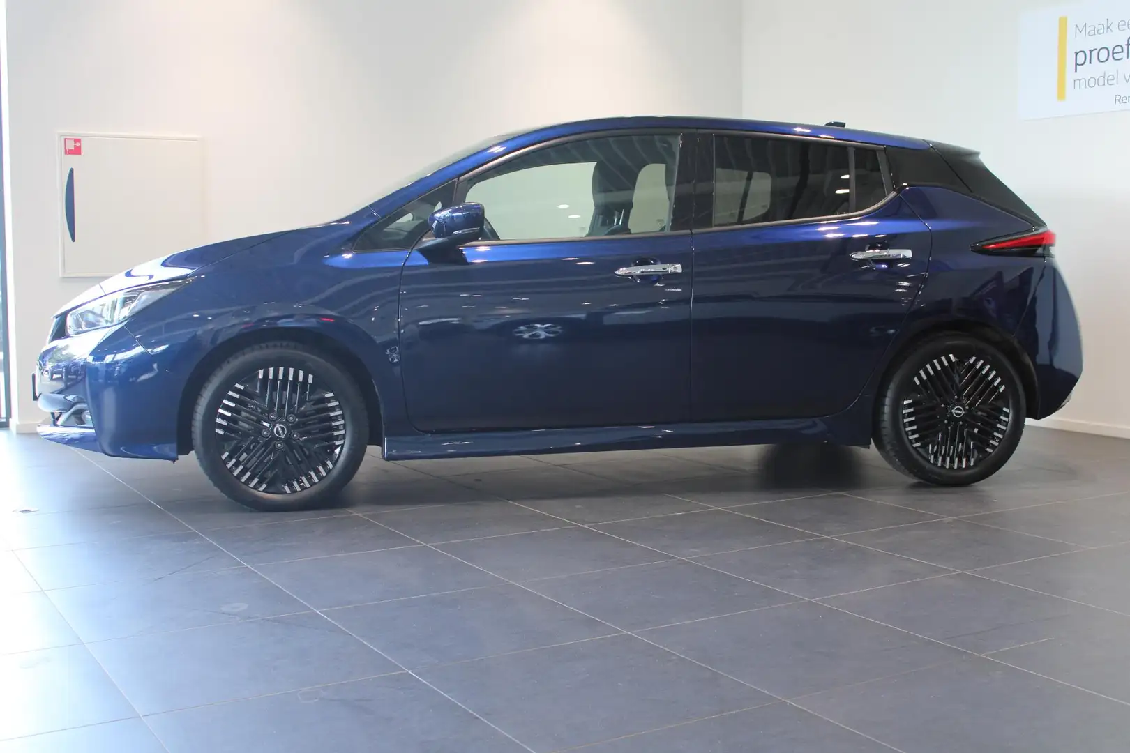 Nissan Leaf Tekna 40 kWh |Bose Geluid | Stoelverwarming Voor e Blauw - 2