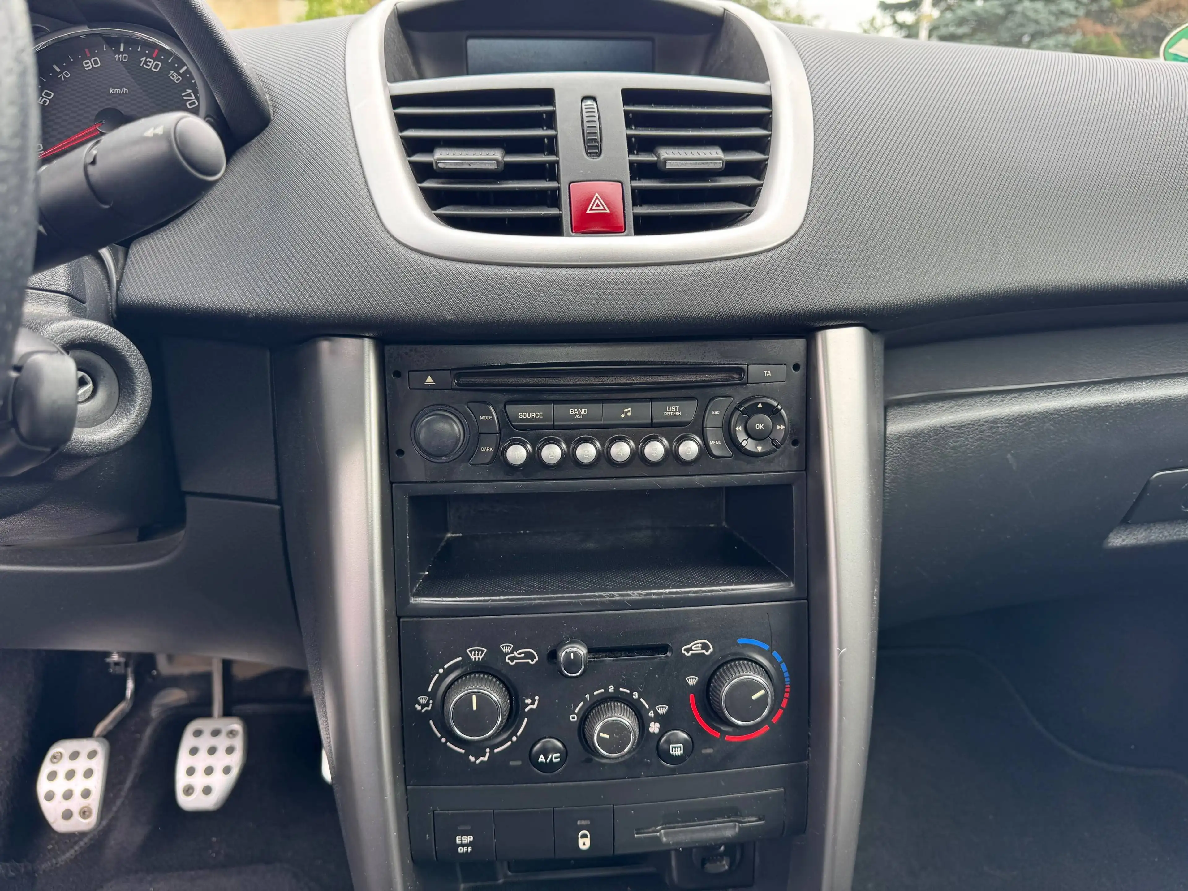 Peugeot 207 Cabrio, **1.Hand!** — photo 8
