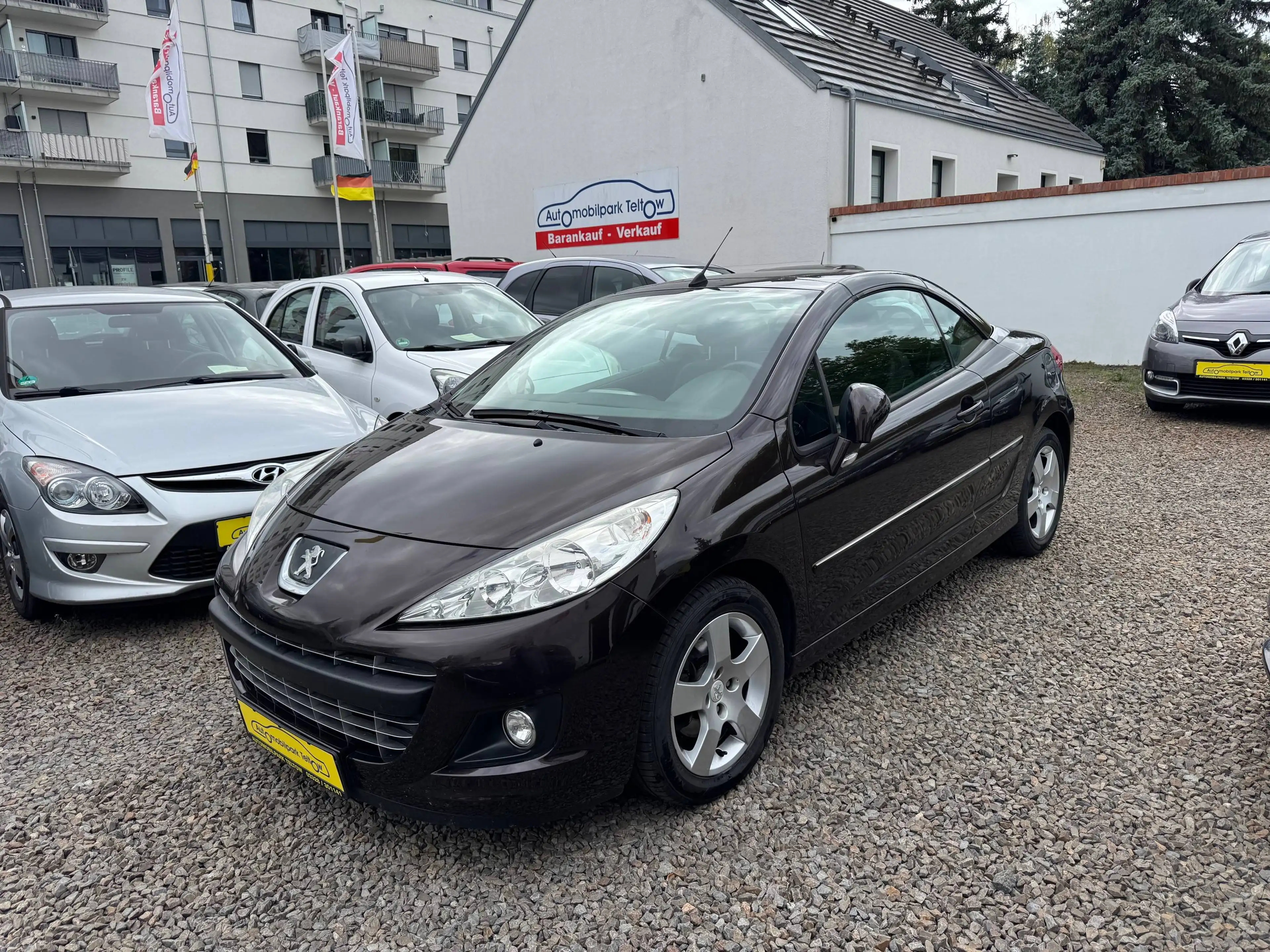 Peugeot 207 Cabrio, **1.Hand!**