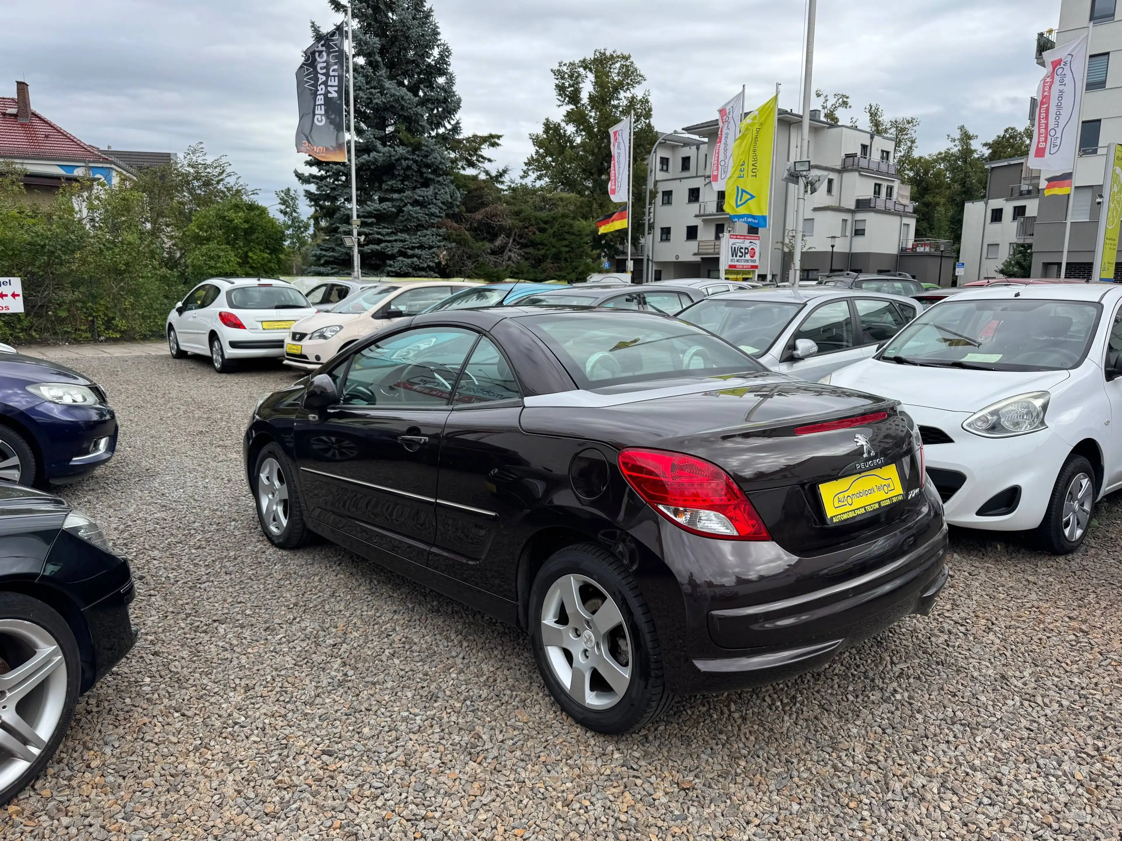 Peugeot 207 Cabrio, **1.Hand!** — photo 3