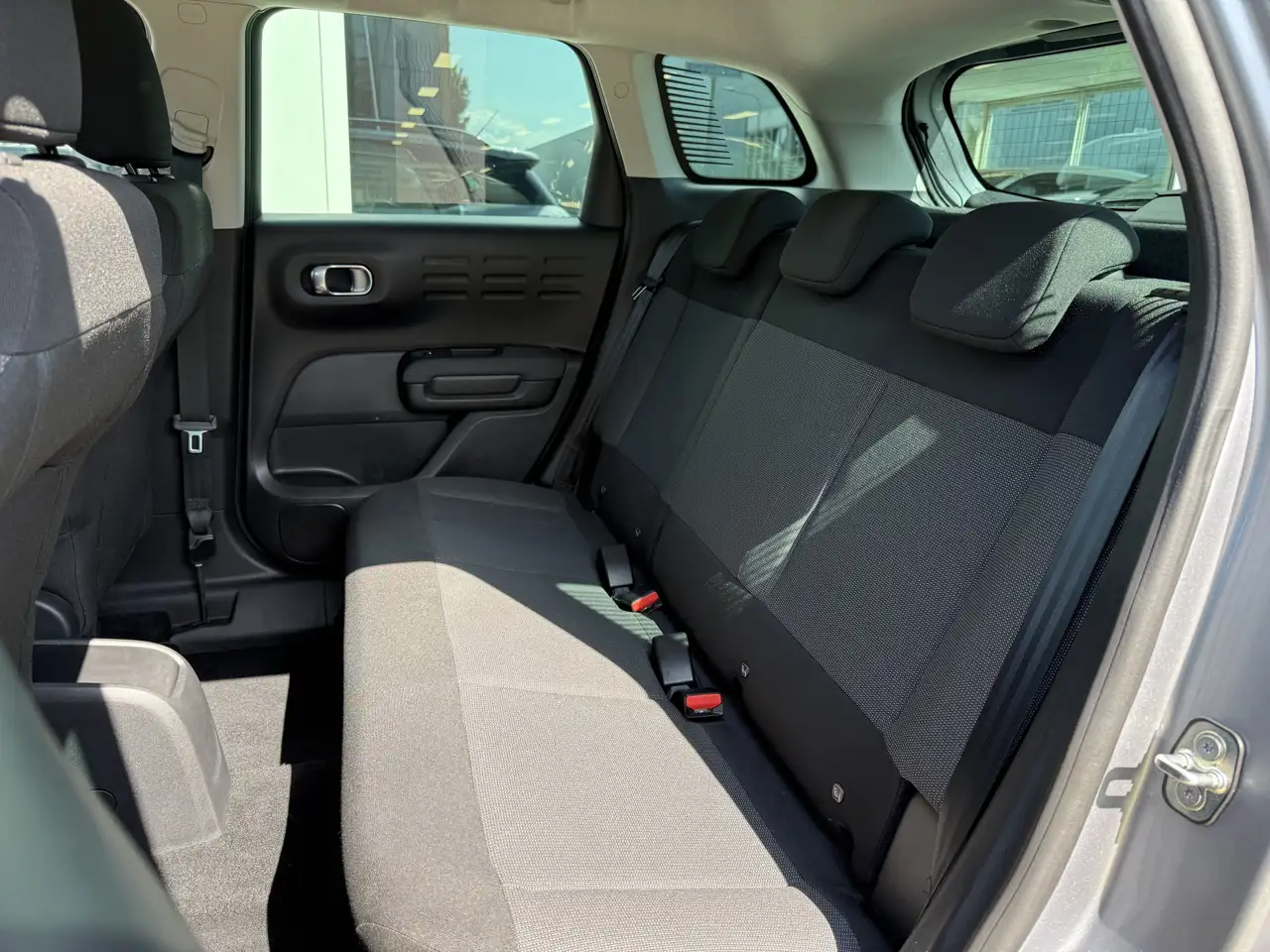 Citroen C3 Aircross 1.2 PureTech Max HUD | Groot scherm | App connect 34