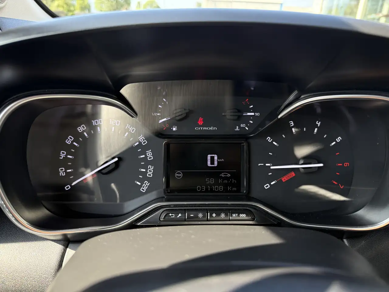 Citroen C3 Aircross 1.2 PureTech Max HUD | Groot scherm | App connect 24