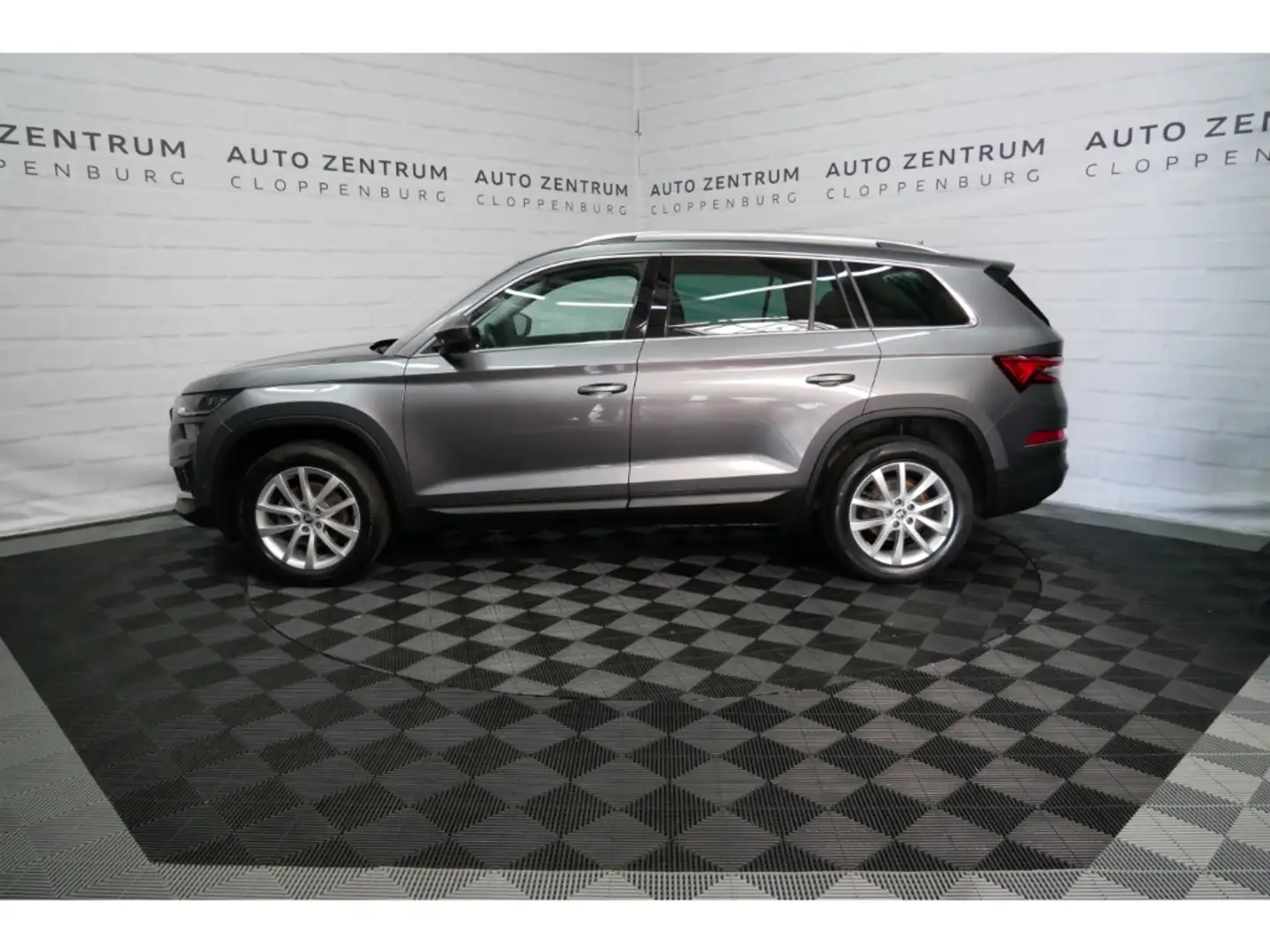 Skoda Kodiaq Style 1.5 TSI ACT LED+Navi+Virtual+Kamera Gris - 2