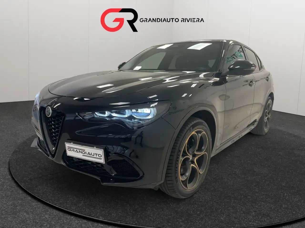 Alfa Romeo Stelvio 2025