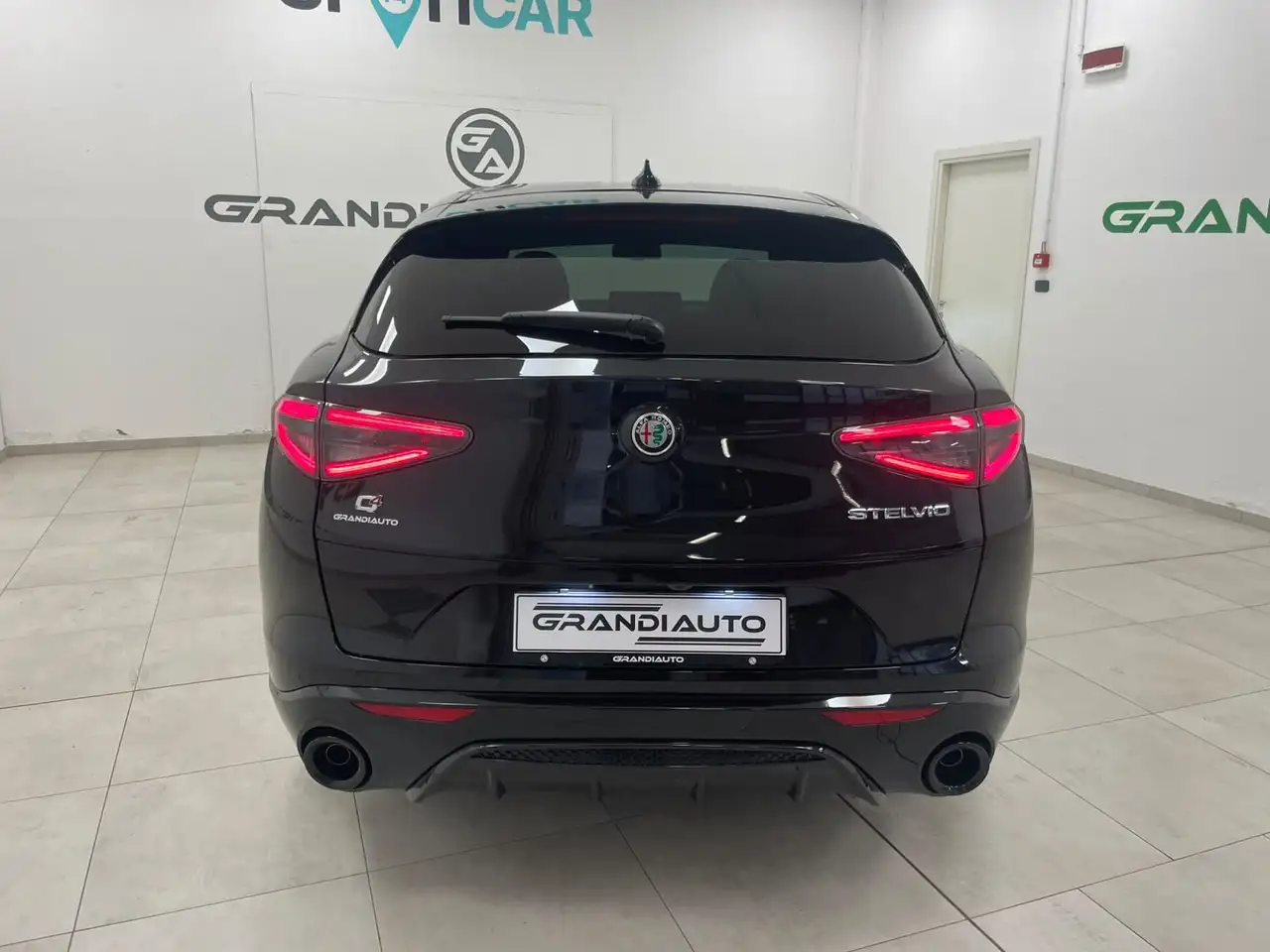 Alfa Romeo Stelvio 2025