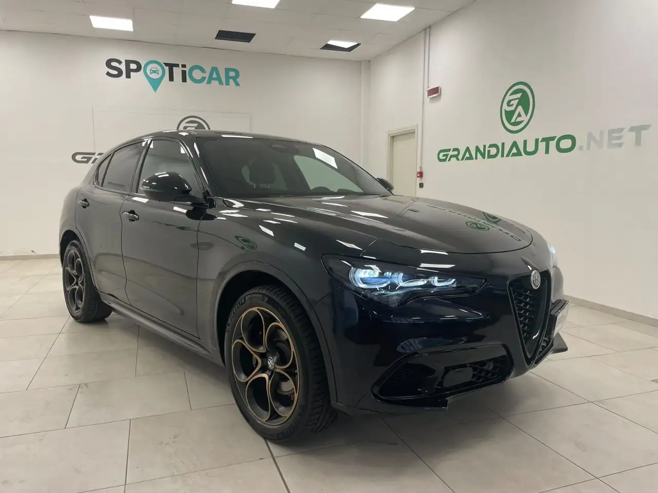 Alfa Romeo Stelvio 2025
