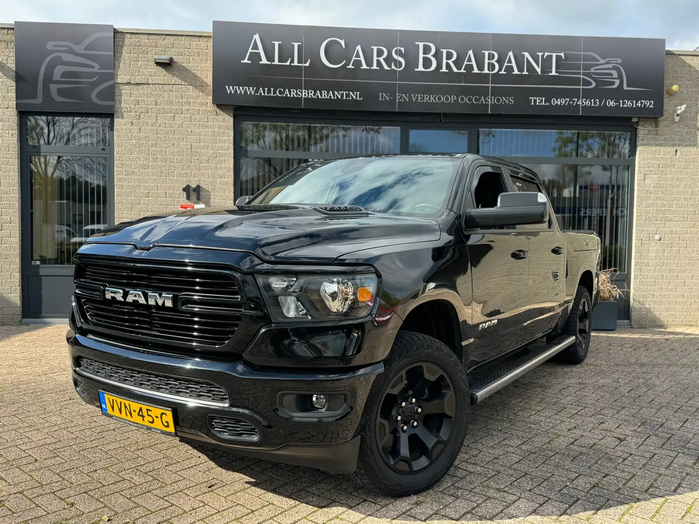 Dodge RAM 1500 5.7 V8 4x4 Crew Cab Laramie / marge/ 2e eigen Noir - 1