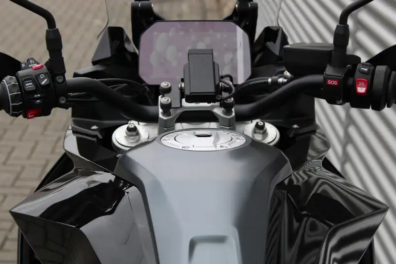 BMW F 900 XR - foto 6