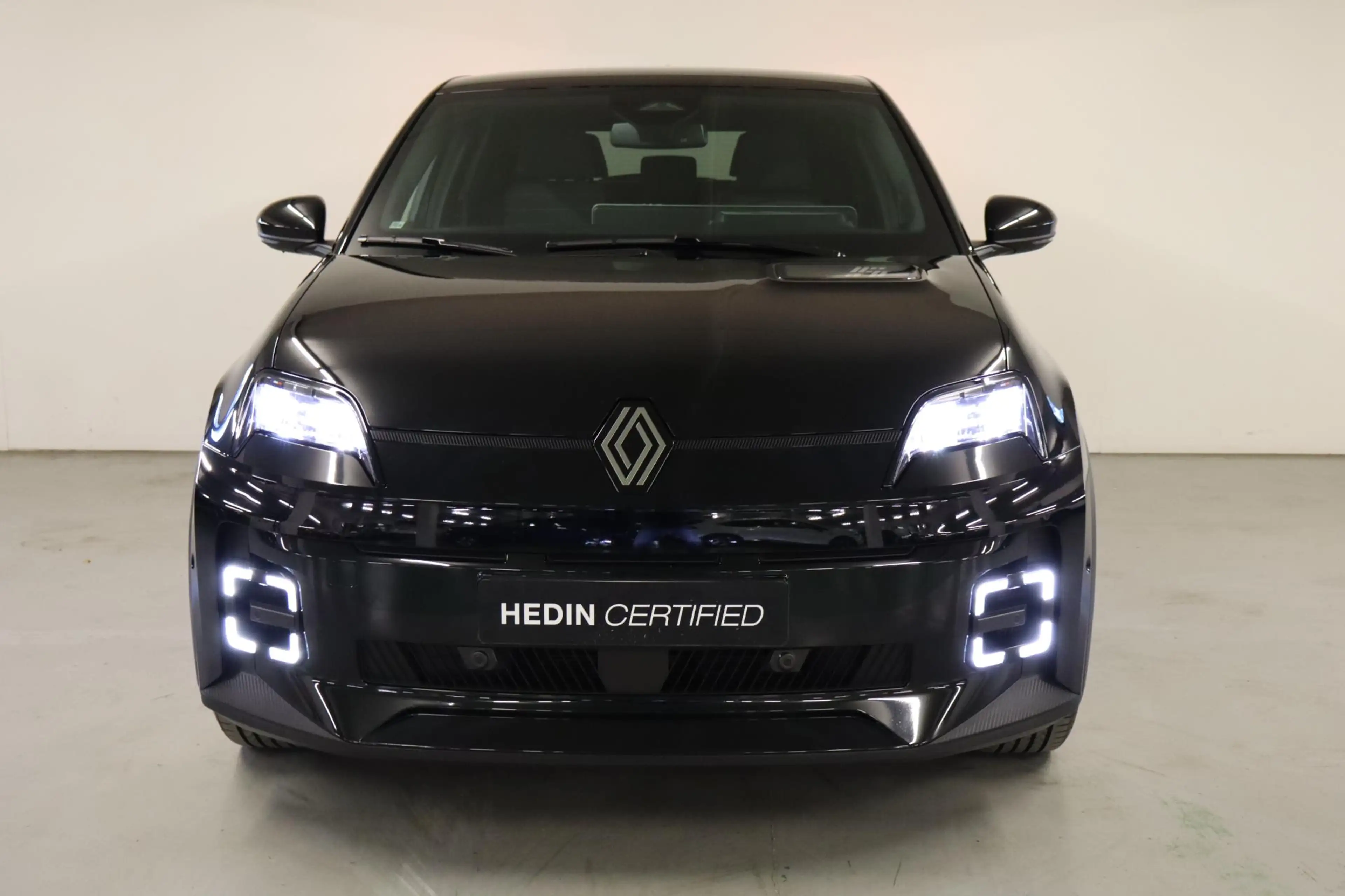 Renault R 5 Comfort Range Techno 52 kWh | 10” OpenR Link Multi — photo 4
