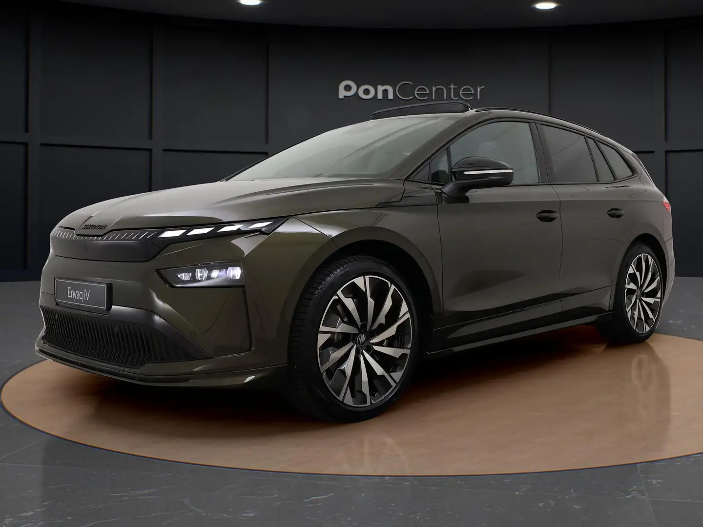Skoda Enyaq Sportline 210 kW / 286 PK Groen - 1