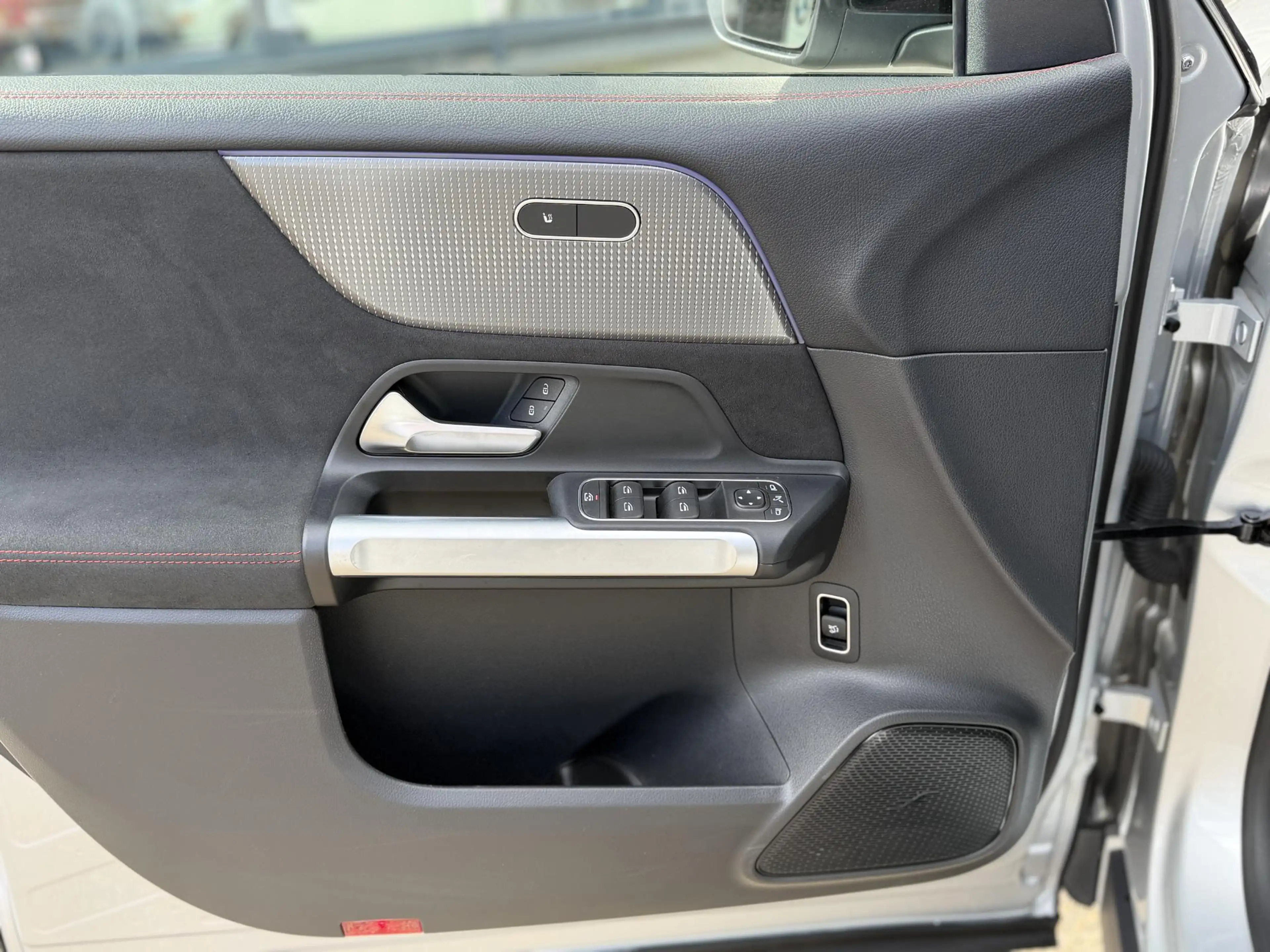 Mercedes-Benz EQB 300 4MATIC AMG Line 7p. 67 kWh | SOH 98% | NIGHT PAKKE — photo 19